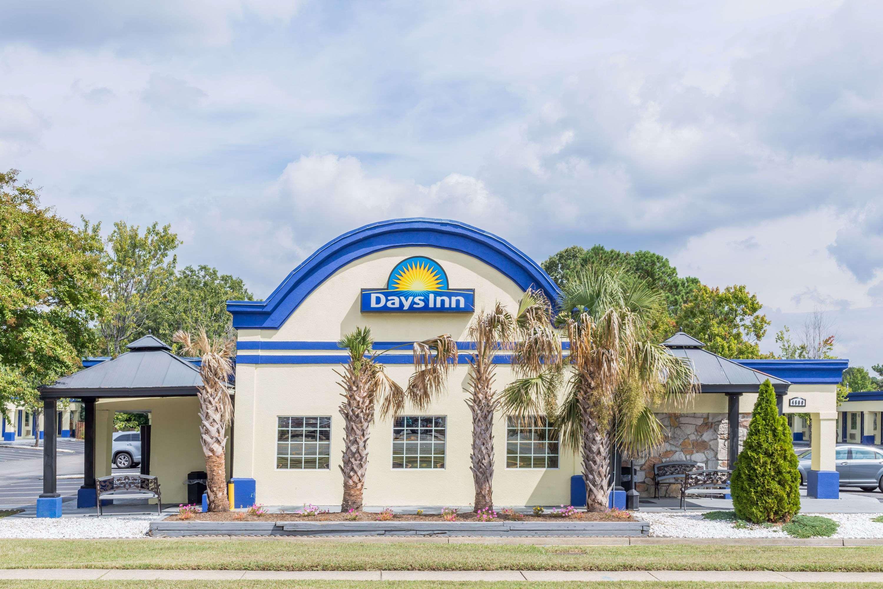 Days Inn By Wyndham Virginia Beach Town Center Bagian luar foto